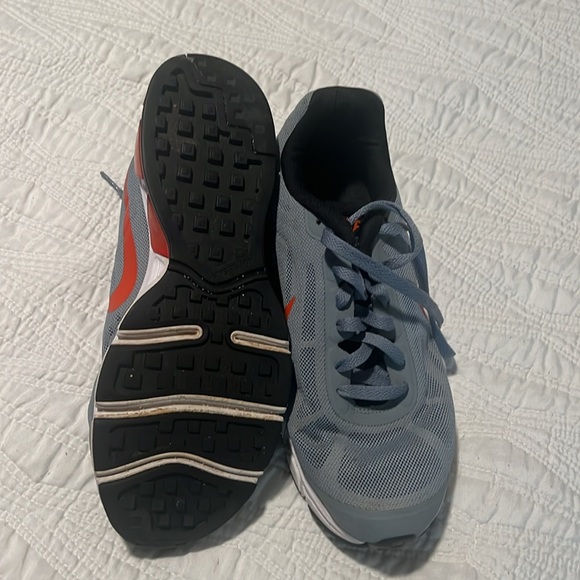 Nike trainers - Picture 3 of 3